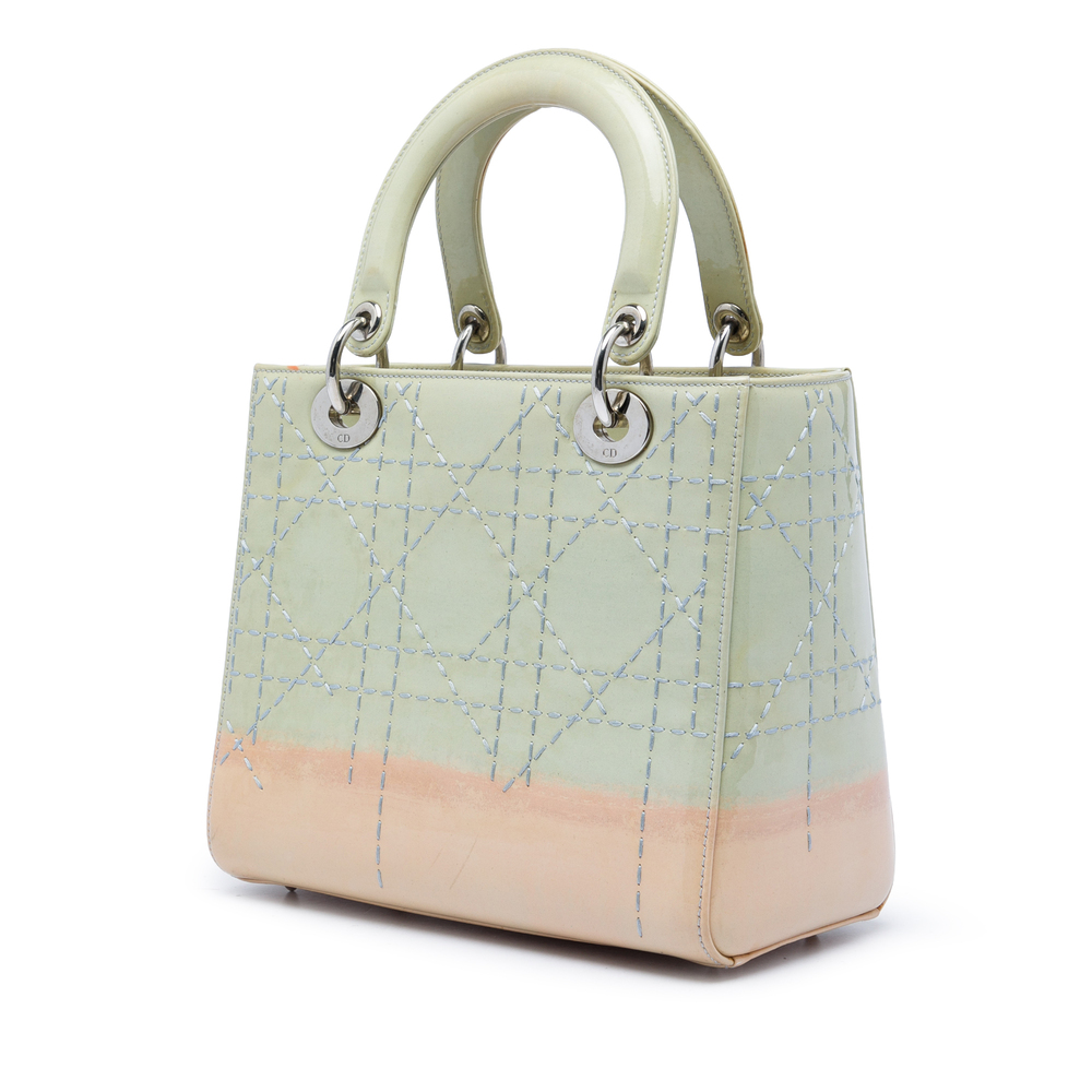 Pre-Loved Dior Medium Ombre Patent Cannage Lady Dior - Picture 2 of 5